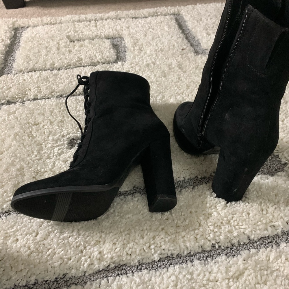 Boot - Picture 2 of 3